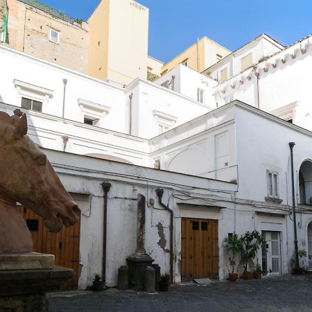 Suite & Luxury Rooms Palazzo Diomede Carafa ナポリ エクステリア 写真