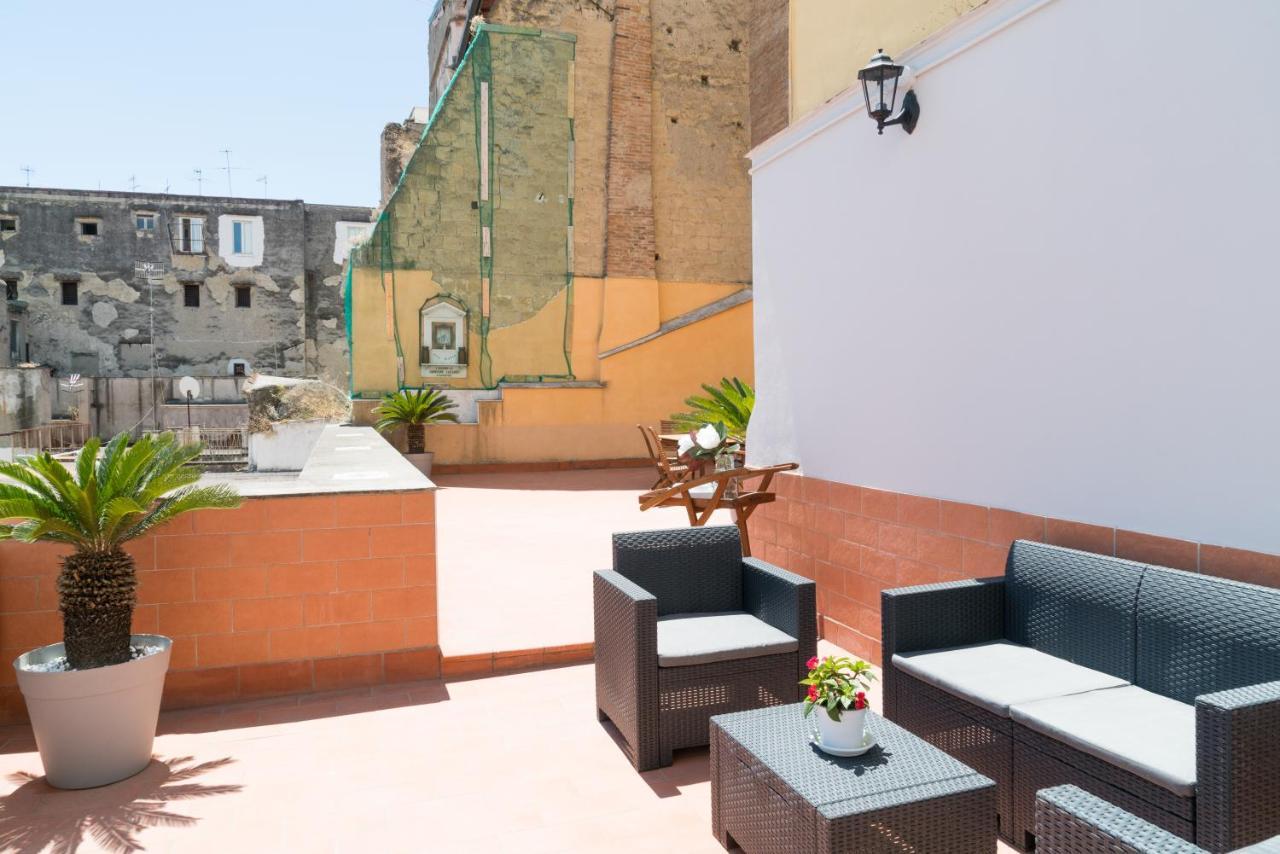 Suite & Luxury Rooms Palazzo Diomede Carafa ナポリ エクステリア 写真
