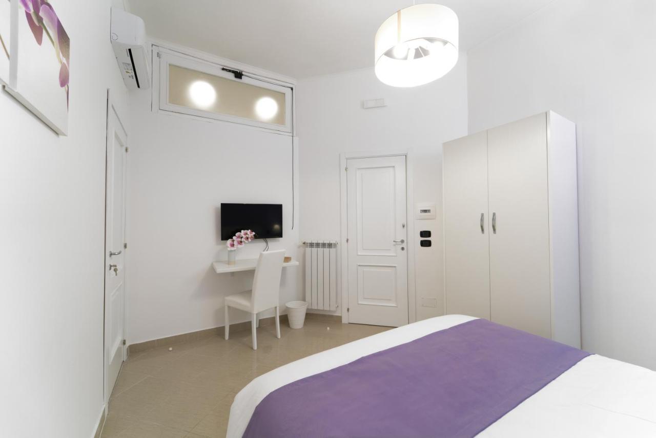 Suite & Luxury Rooms Palazzo Diomede Carafa ナポリ エクステリア 写真