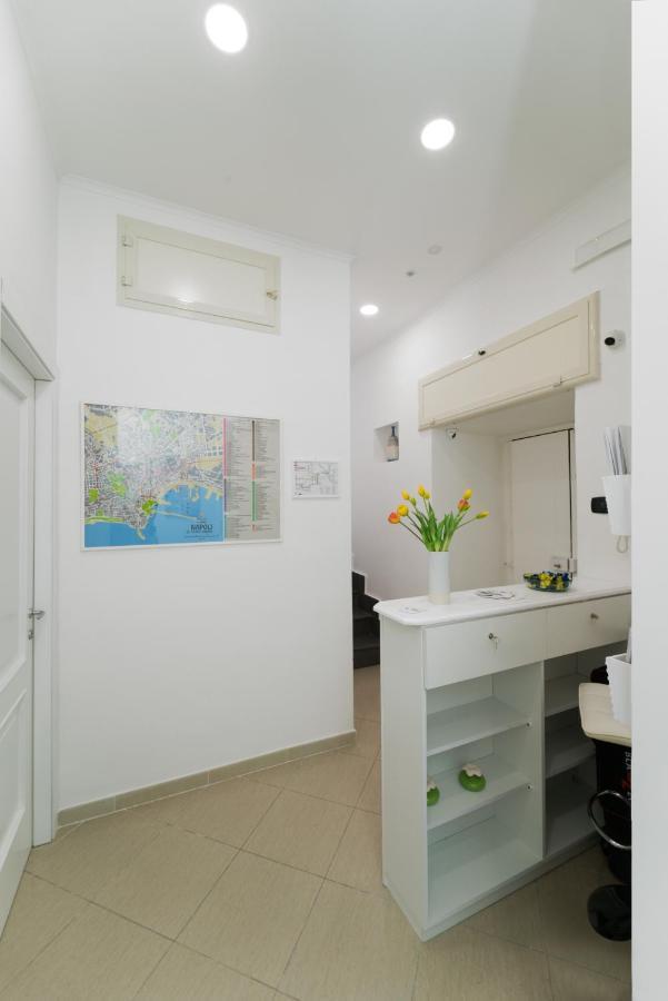 Suite & Luxury Rooms Palazzo Diomede Carafa ナポリ エクステリア 写真