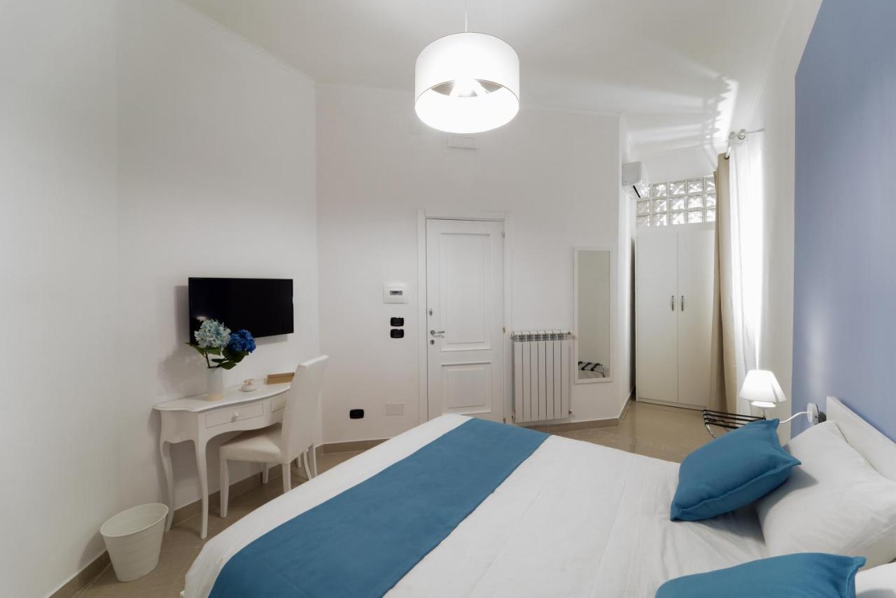 Suite & Luxury Rooms Palazzo Diomede Carafa ナポリ エクステリア 写真