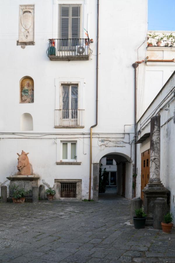 Suite & Luxury Rooms Palazzo Diomede Carafa ナポリ エクステリア 写真