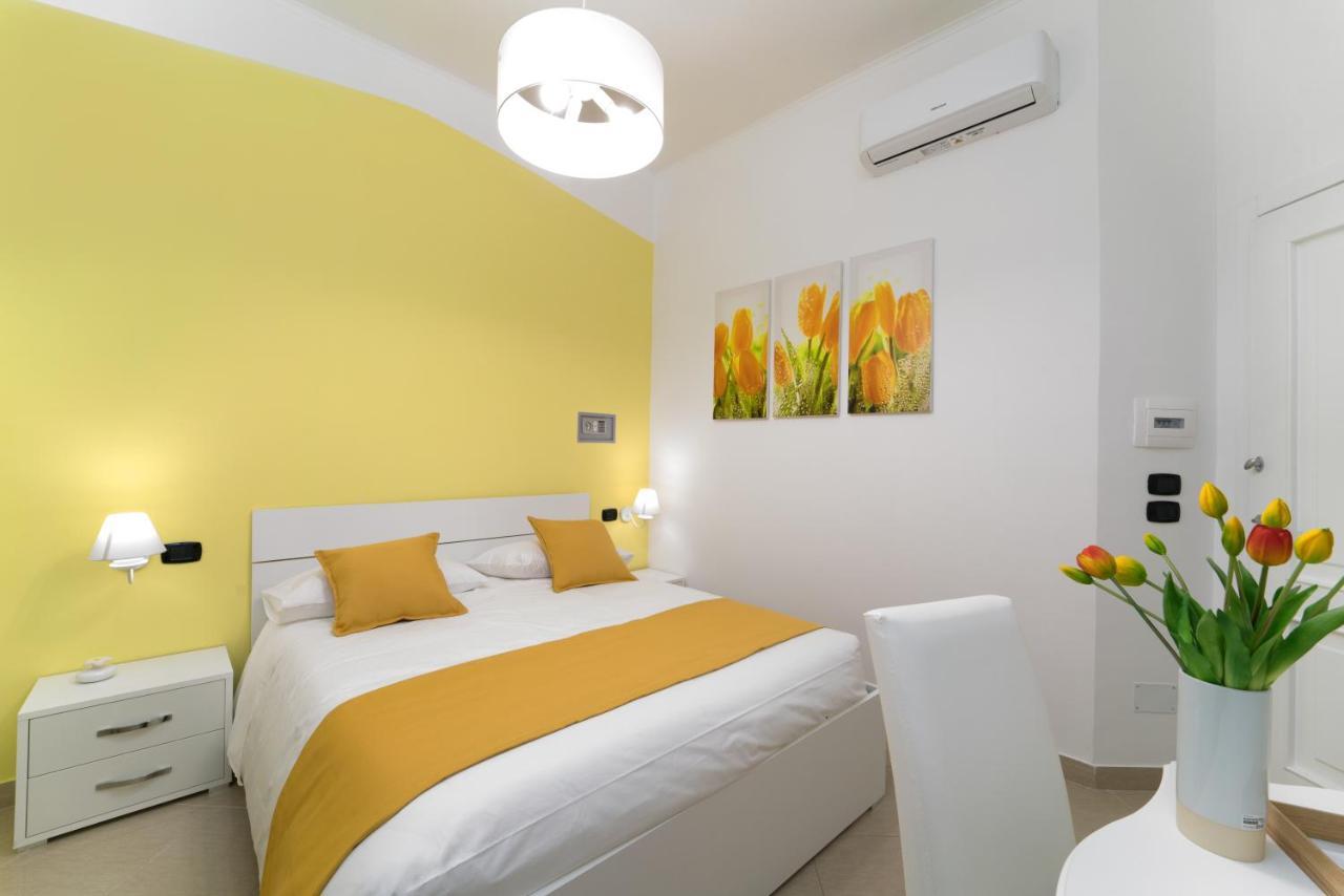 Suite & Luxury Rooms Palazzo Diomede Carafa ナポリ エクステリア 写真