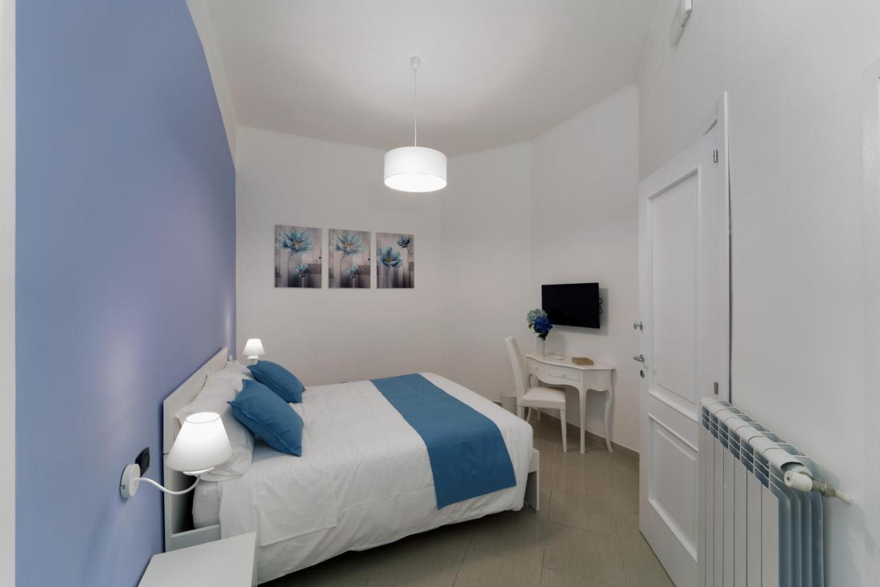 Suite & Luxury Rooms Palazzo Diomede Carafa ナポリ エクステリア 写真
