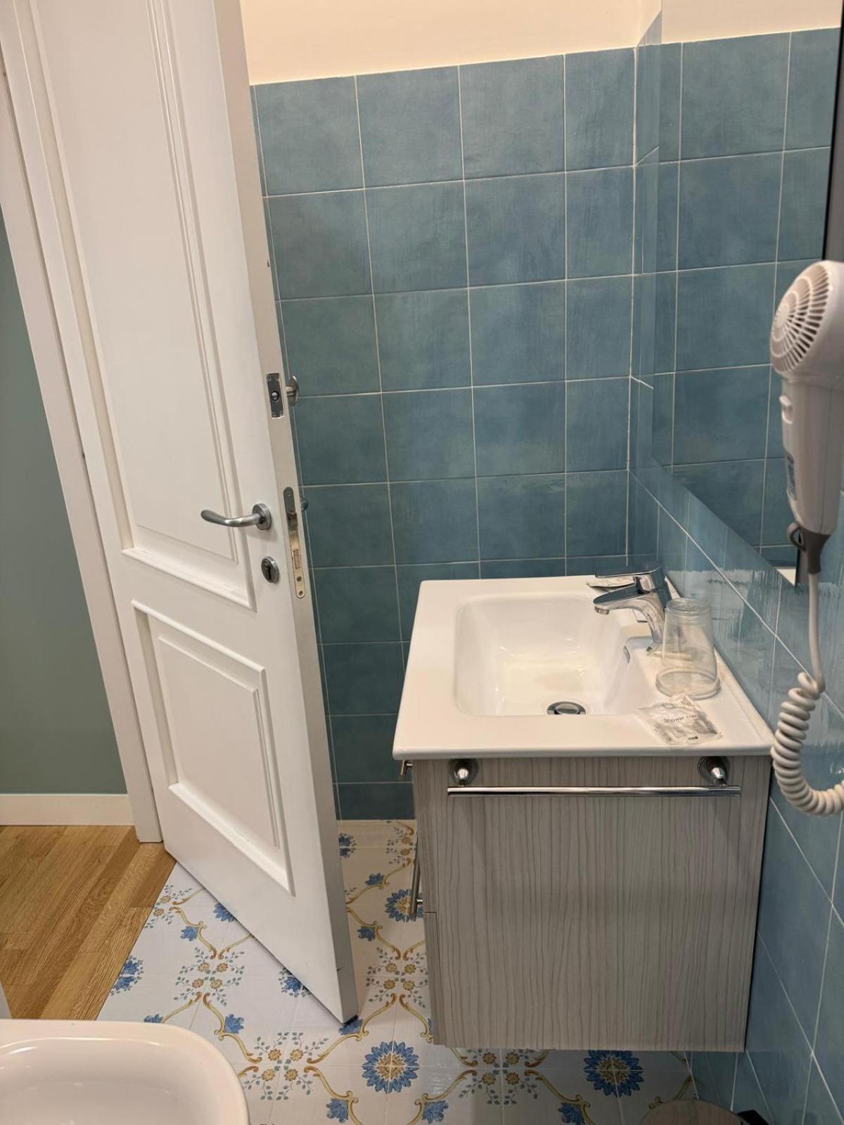 Suite & Luxury Rooms Palazzo Diomede Carafa ナポリ エクステリア 写真