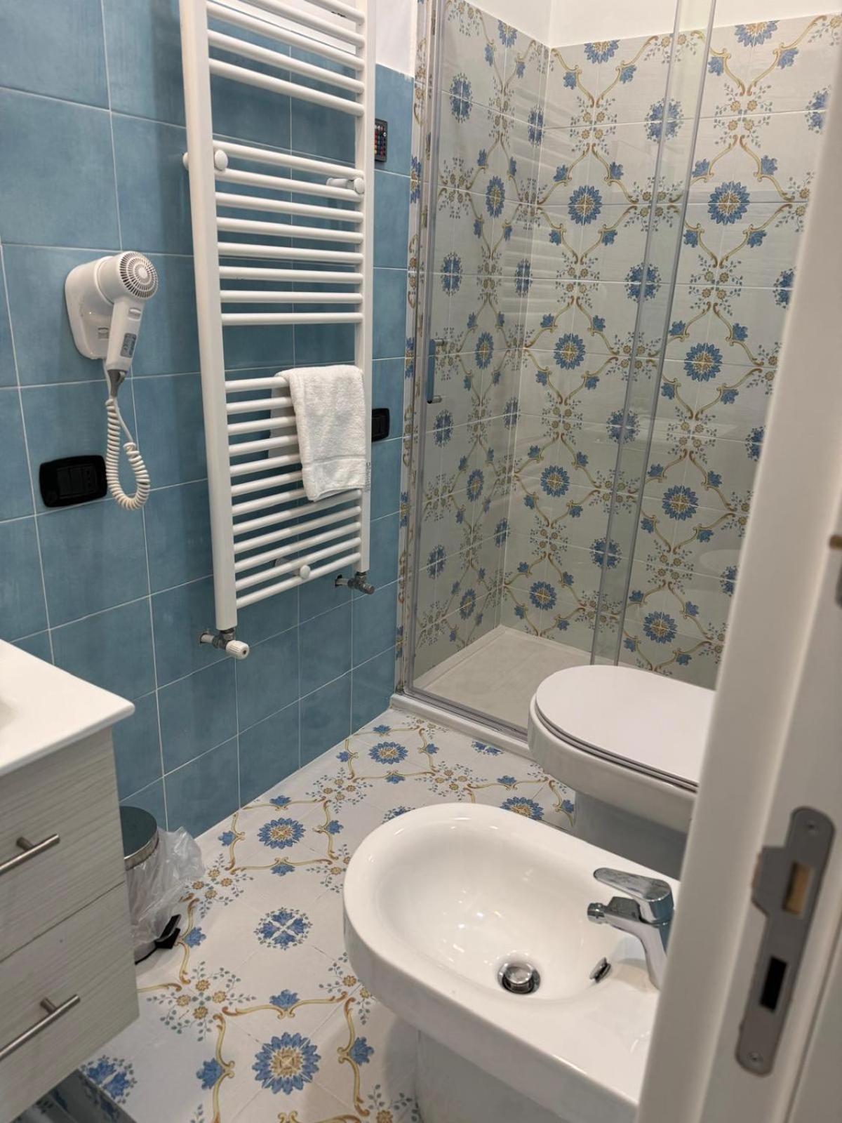 Suite & Luxury Rooms Palazzo Diomede Carafa ナポリ エクステリア 写真